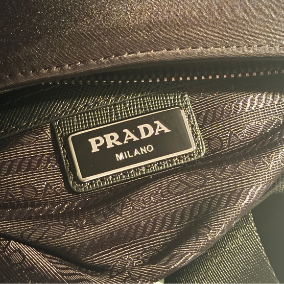 Prada Re-Nylon and Saffiano leather shoulder bag - Picture 11 of 13